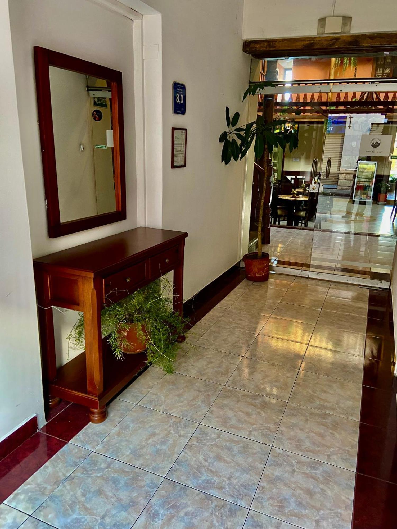 Coronel Hotel Cuenca