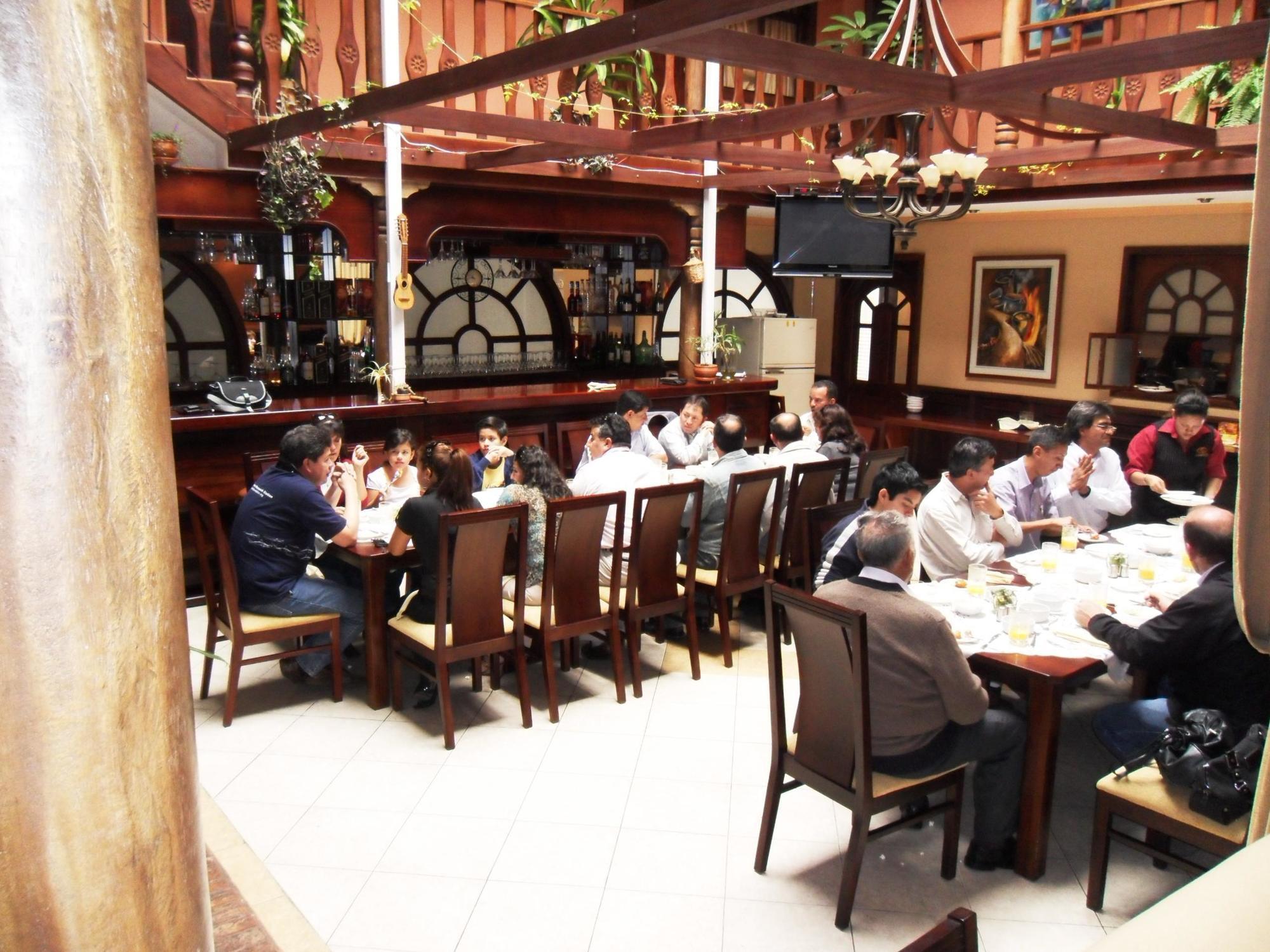 Coronel Hotel 4*