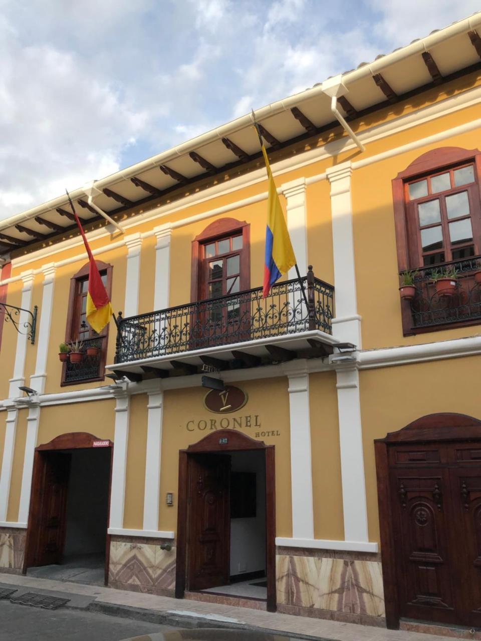 Coronel Hotel