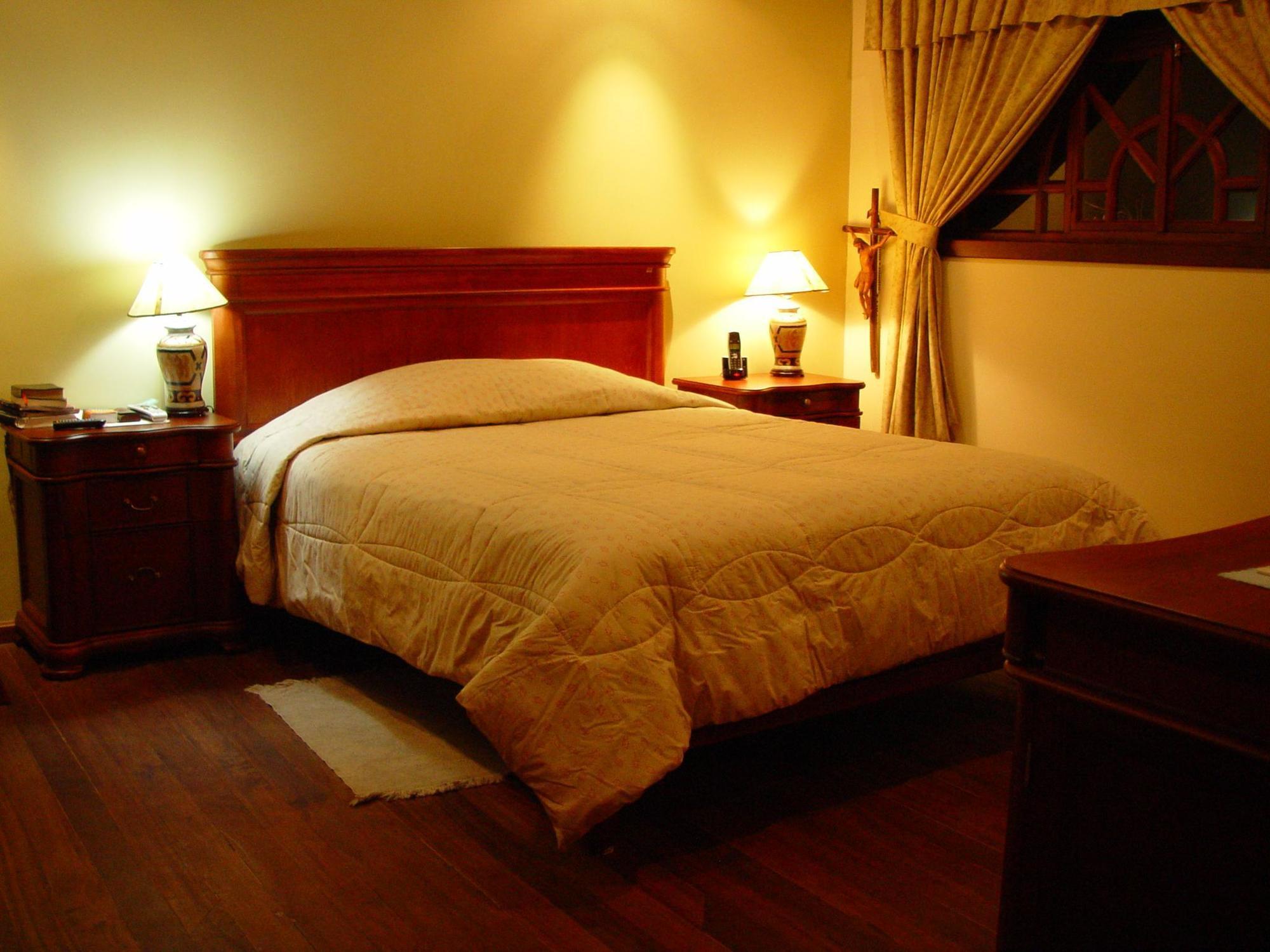 Hotel Coronel Cuenca